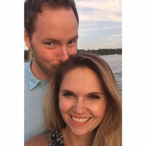 Meet your Posher, Linzie